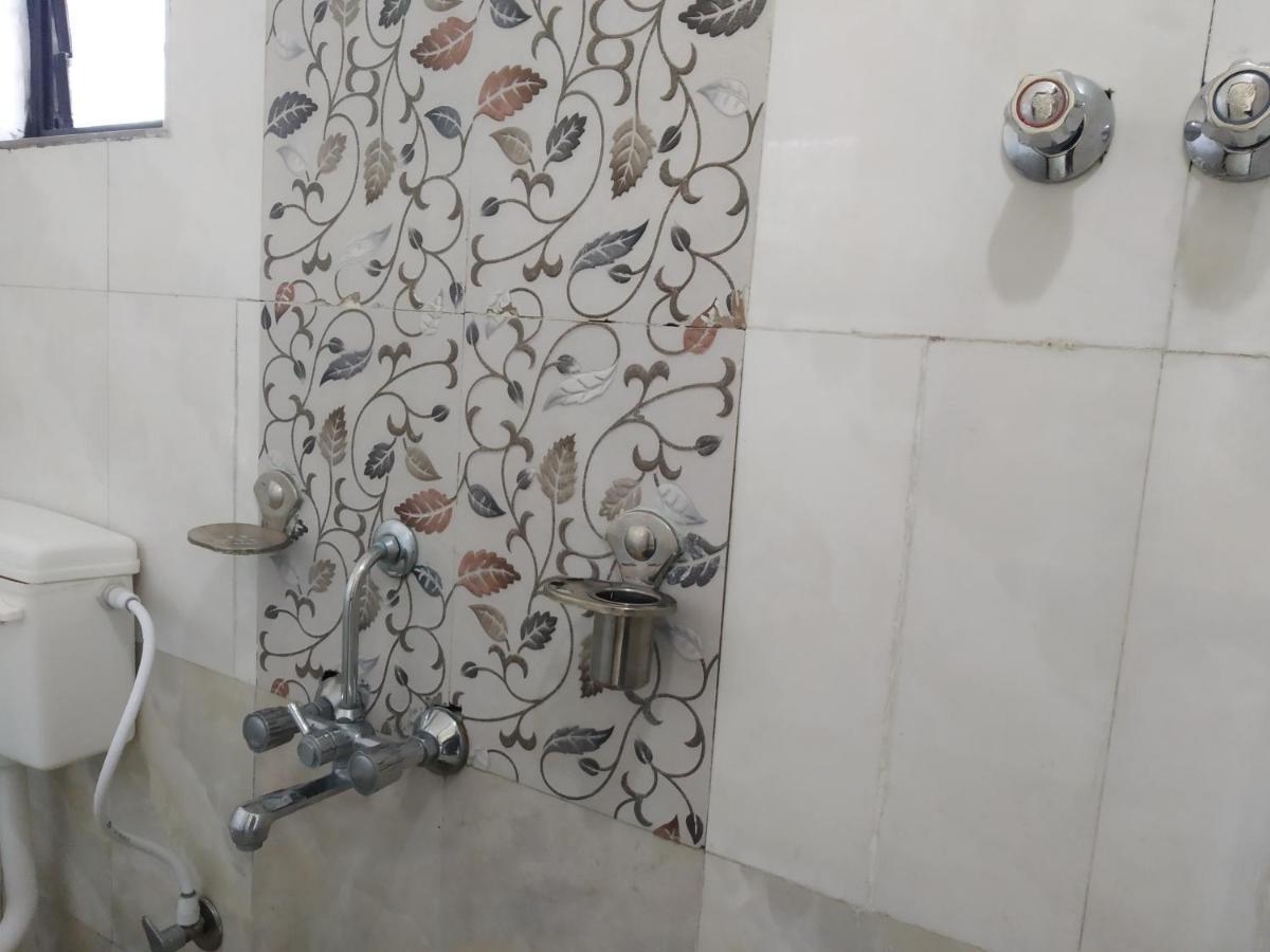 Hotel Vrundavan Pune Extérieur photo