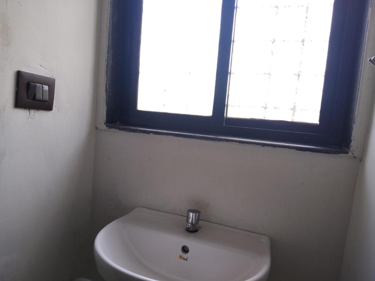 Hotel Vrundavan Pune Extérieur photo