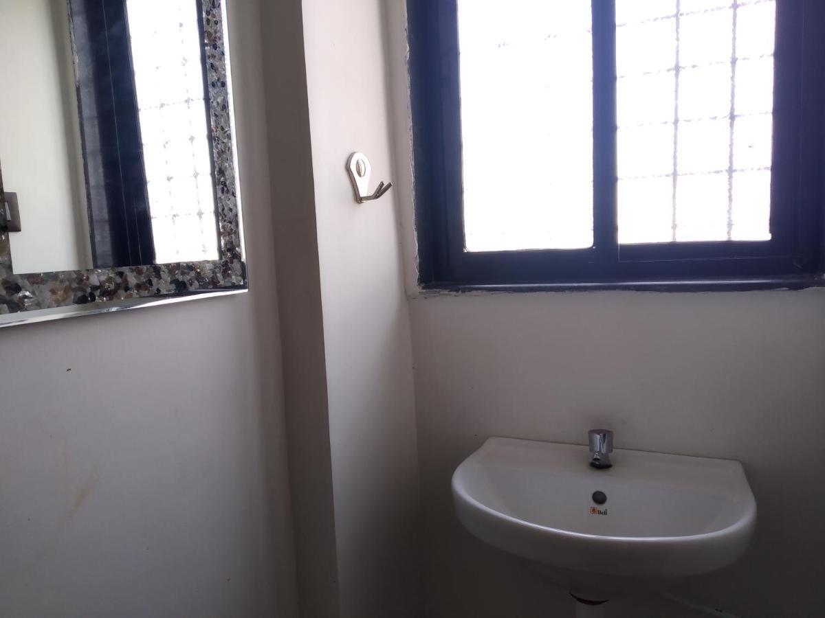 Hotel Vrundavan Pune Extérieur photo