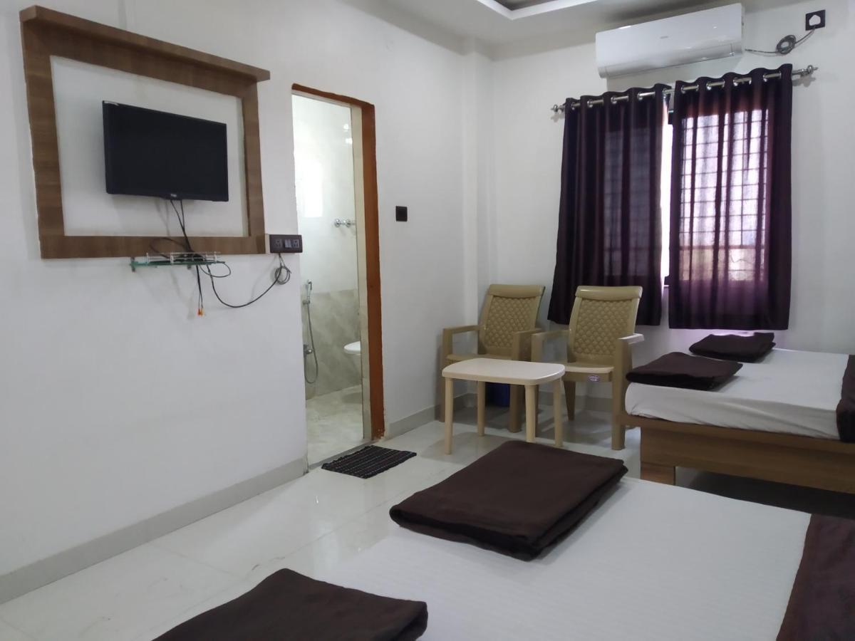 Hotel Vrundavan Pune Extérieur photo